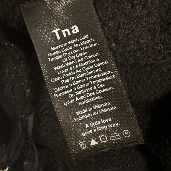 2/$50 TNA Sherpa zip up​​ - Picture 4 of 8